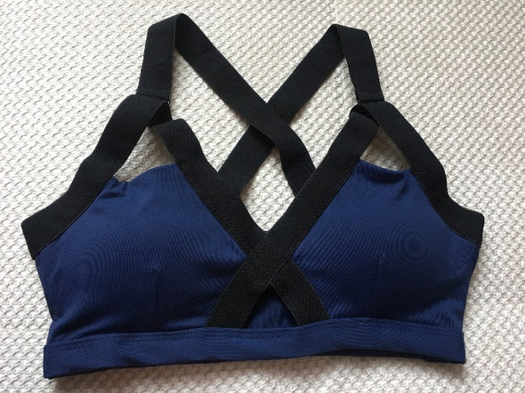 MOMENTO Sports Bra